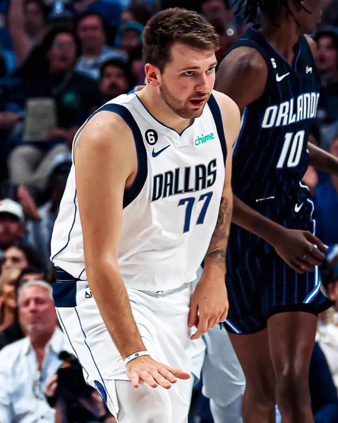 前放出负面 前放出负面