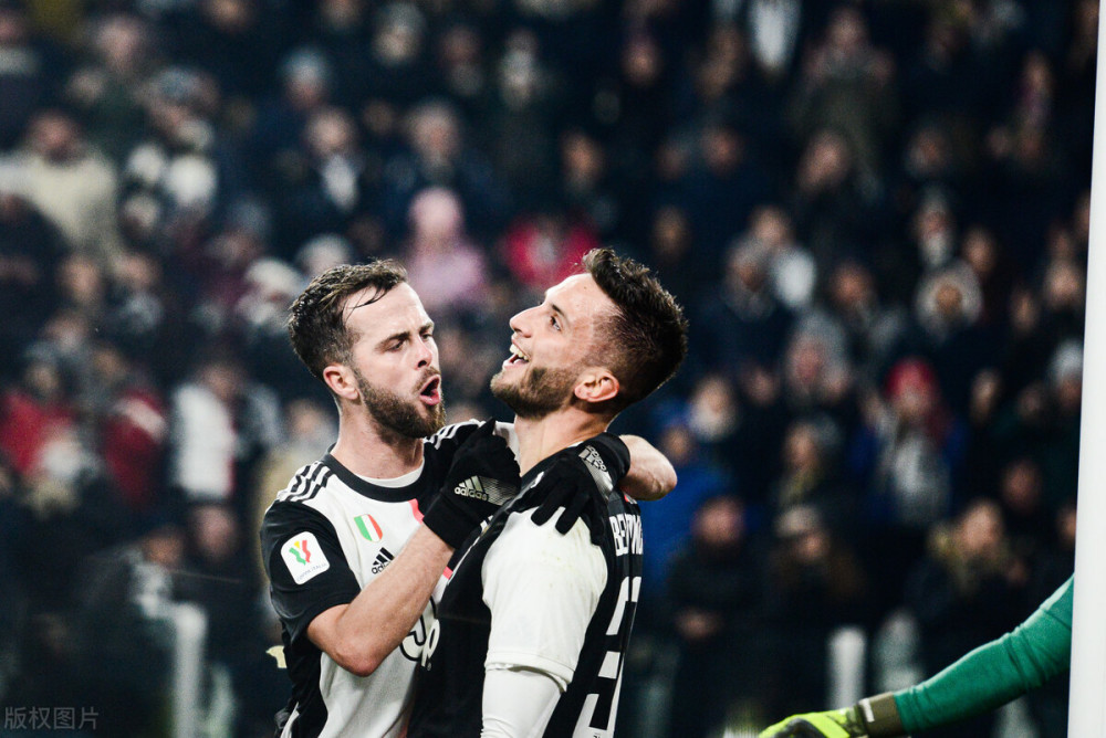 目光转向亚 目光转向亚