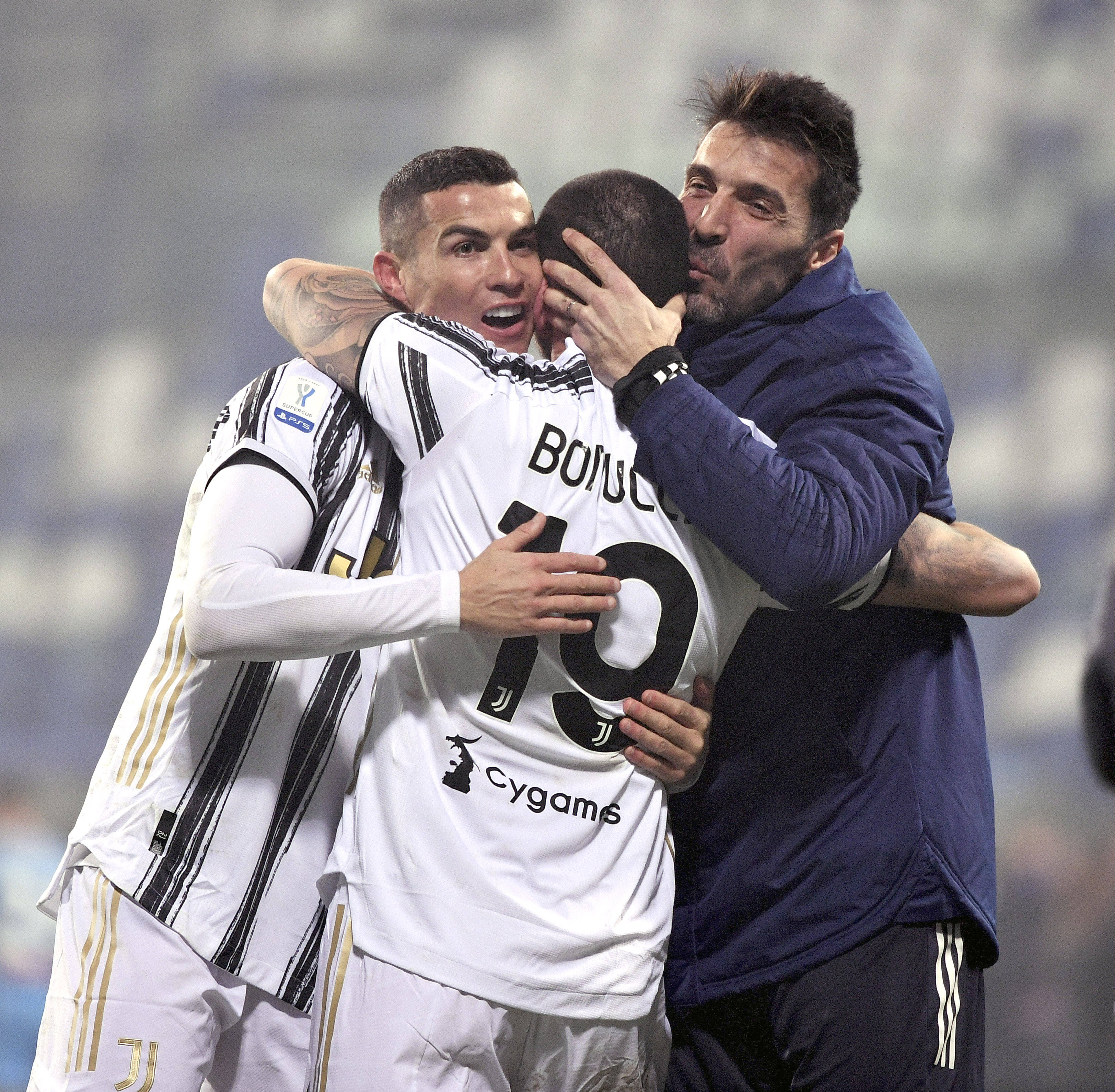 建立同频共 建立同频共